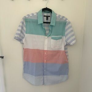 Men’s colorful striped short sleeve dress shirt